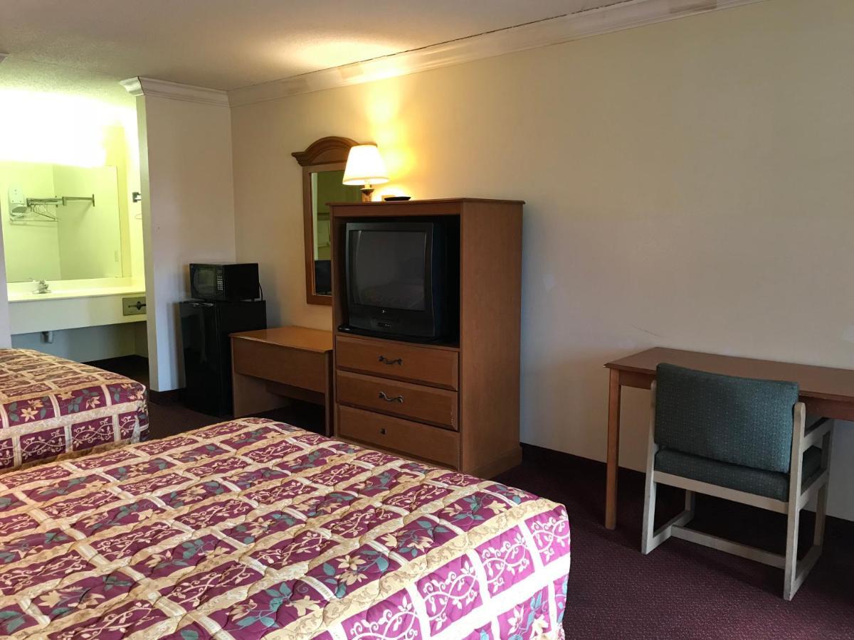 Bayfront Inn Билокси Екстериор снимка
